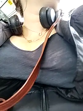 flacara100 - Flacara100's free webcam