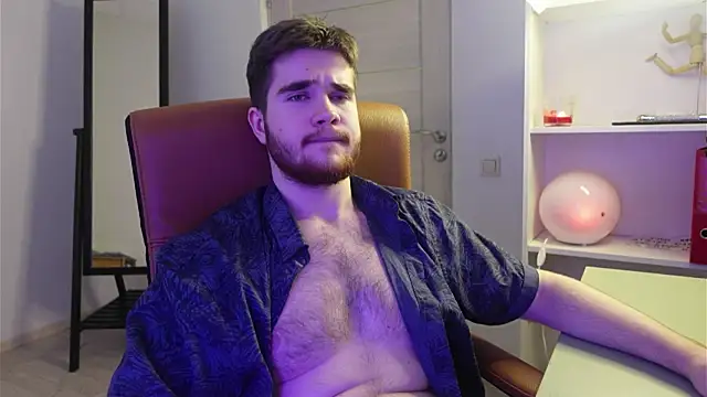 mark_maxim (M twink) - flash soft cock