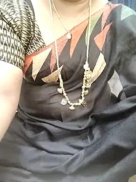 Tamil_Radha