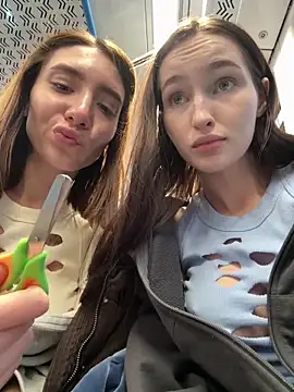 SnappyHappy's Stripchat show and profile