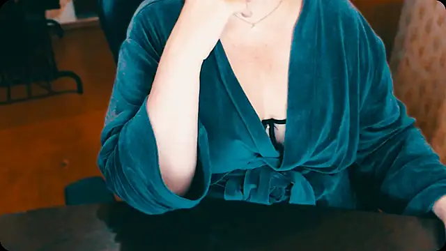 AlisaHot55