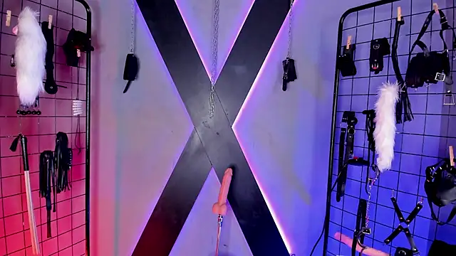 MissKara_Ariana_bdsm