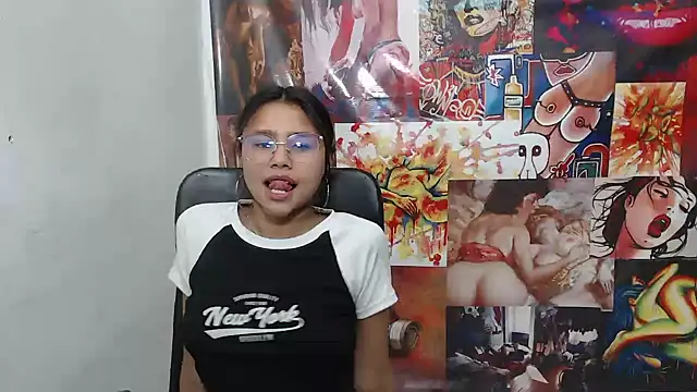 sofielove_01 - SofieLove_01's free webcam
