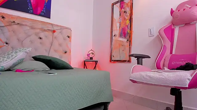 KristalFoxx
