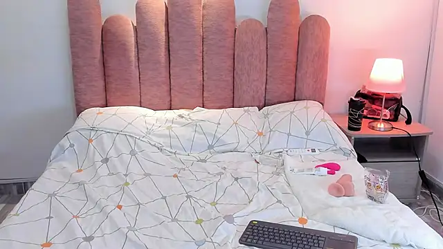 daisy93_ - Daisy93_'s free webcam