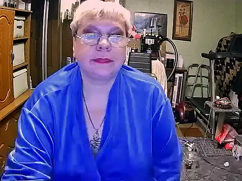 lola8888 - LOLA8888's free webcam