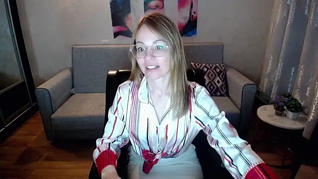 shy_hot_cat - Shy_hot_cat's free webcam