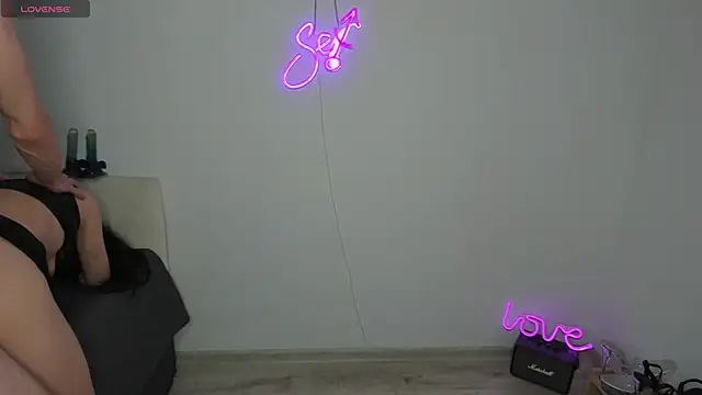 bitch_coin - Bitch_Coin's free webcam