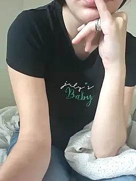 michou02xxx - Michou02xXx's free webcam