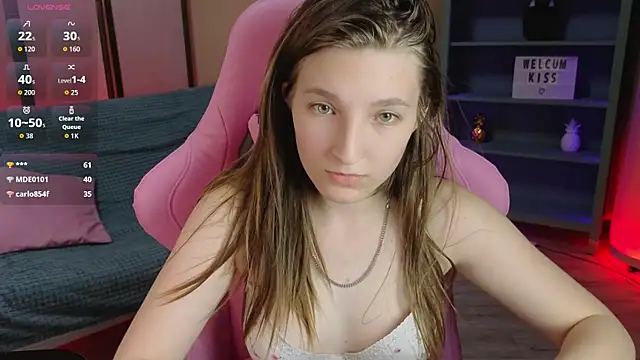 Mia_Myles