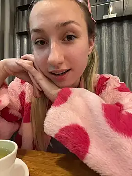 Lia__Love