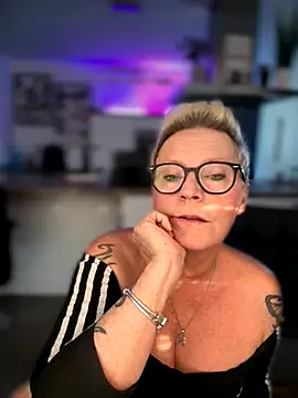  German_Milf chat room