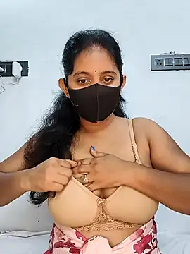 Your-Vedika Live Webcam on Stripchat