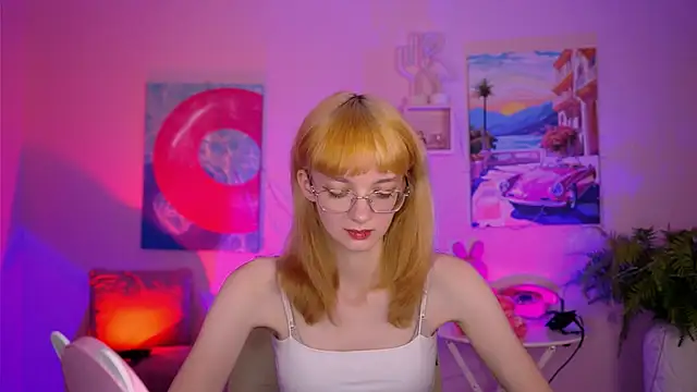 mollyjiggles (F teen) - New acrylic paints