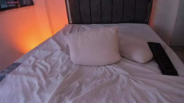 jetf_andrea (G teen) - masturbacion + cum in pussy