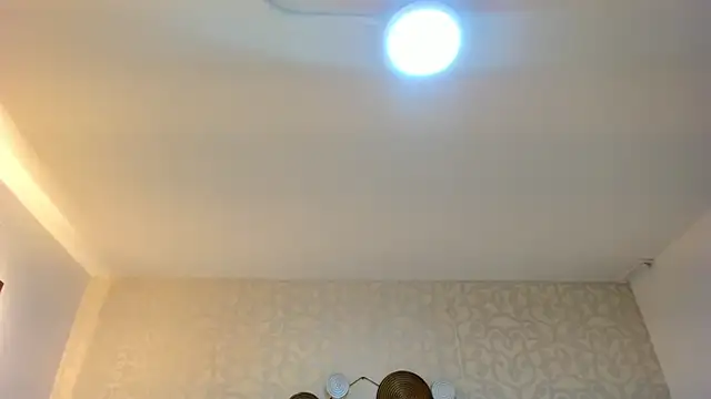 debora_scoot