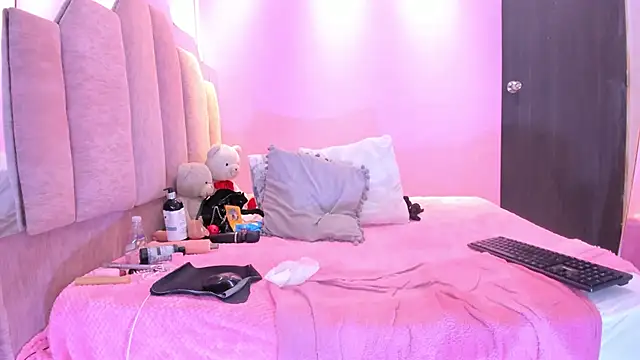 lovequeen2 (F young) - huge squirt