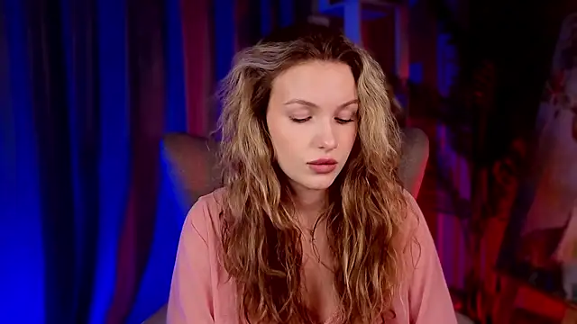 silenthowl (F teen) - stroke pussy under my panties