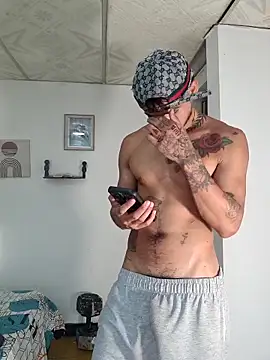 niick01_ (M young) - Cum🤯