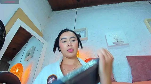 emiily_s (F teen) - Happy birthday Emily🥳🥳🥰