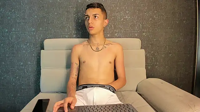 nickandabby_ (Ask my age) - 🍆Sitting on Nick's face