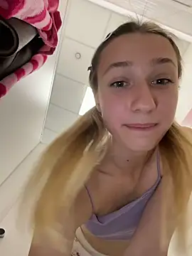 Lia__Love