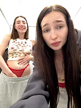 SnappyHappy's Stripchat show and profile