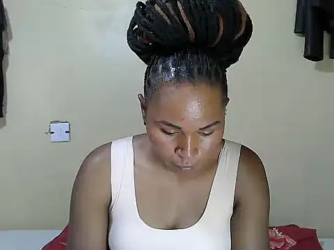 Creamy-Aisha