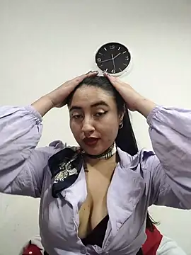 _Sarah-Office1