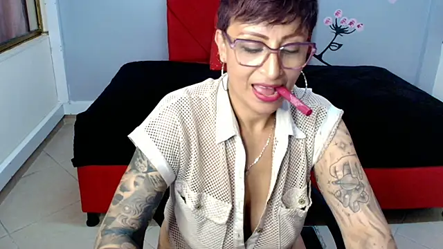 Charlotte__Gray
