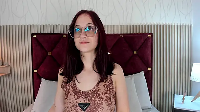 Laura_Ivy