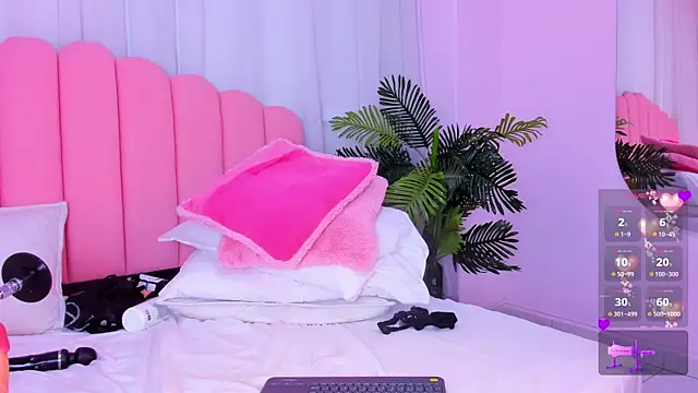 lia_queen18