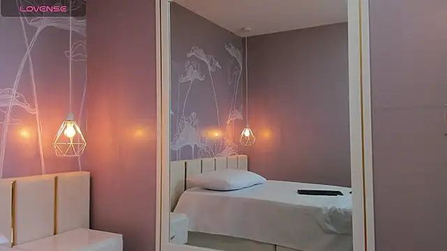 Sensual_Sophie_