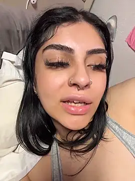 ThickerThanYoBitch
