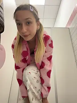 Lia__Love