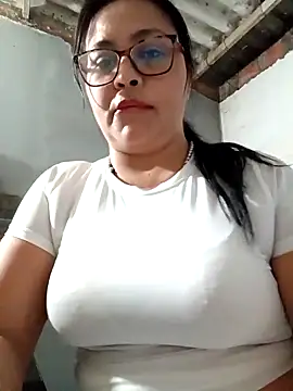 dirty-momm-divorced-hot (F milf) - Squirt Fountain of Magpie