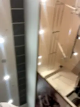 kaily_sweet16 (F teen) - Horny in the mall tits in the air