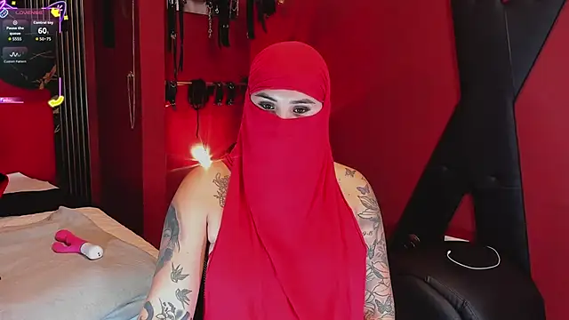 Nayla-Mouna