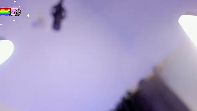 Velvet_Moon1 webcam