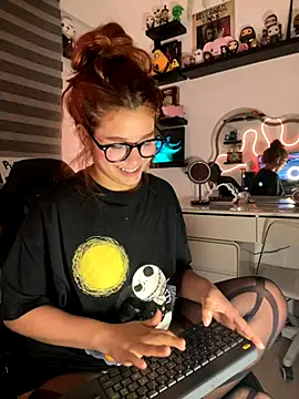 crystal_bunny7 webcam