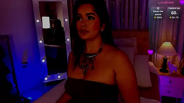 Salmavalentino webcam stripchat model stream image