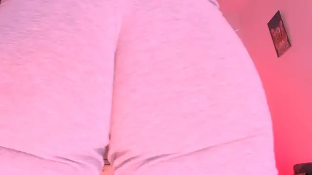 angiebutt webcam stripchat model stream image
