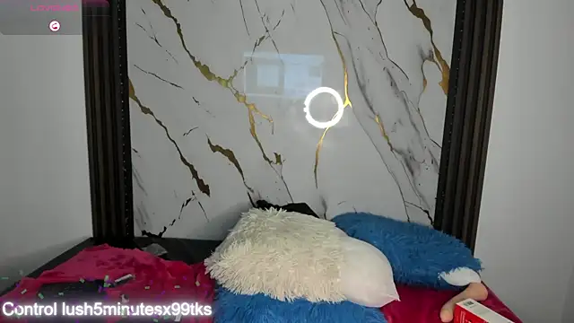 Emalu_777 webcam
