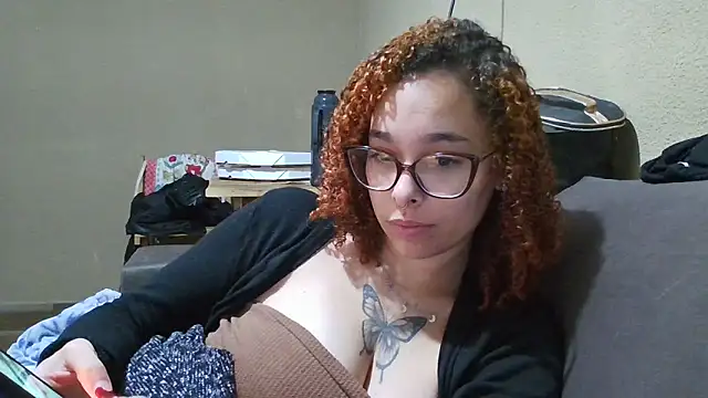 dominamoon_ (F young) - Dedo na bucetinha 3 min