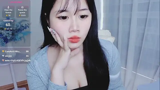 Crystal_Lea