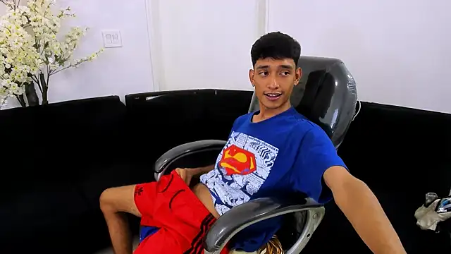 sir_of_lust (M young) - play whit cock hard