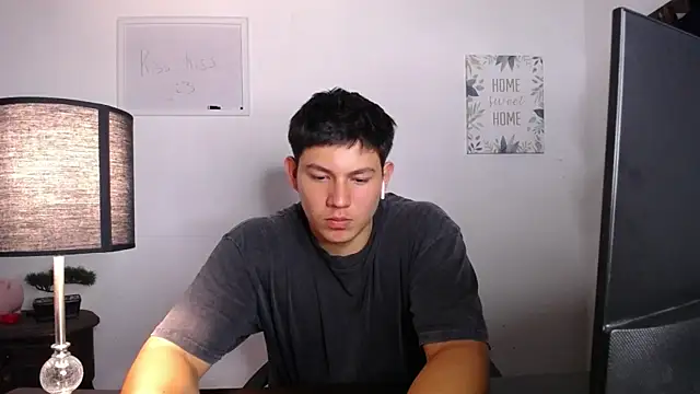 jamescr_ (M twink) - hard cock + toy control x 3 min