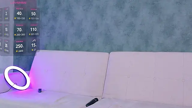 onlyforyou_ (F teen) - touch my kitty