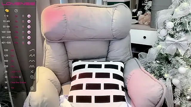 Monica-888 webcam