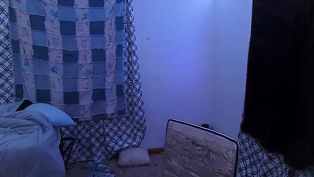 bwcbenzo - BWCBENZO's free webcam